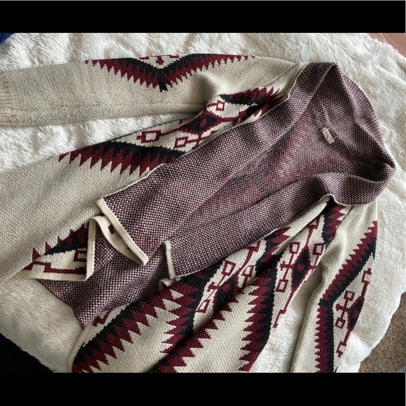 Thick Tribal Print Cardigan - Picture 1 of 7